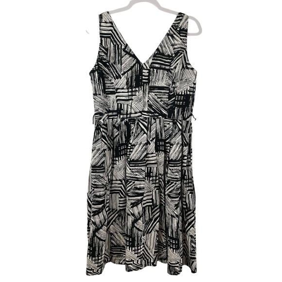 Coldwater Creek Size 8 Dress Black White A Line V Neck Modern Sleek Zipper - Picture 2 of 7